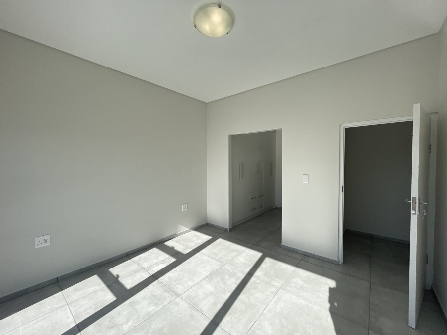 4 Bedroom Property for Sale in Myburgh Park Western Cape